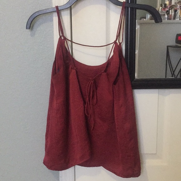 Nice silky, loose, spaghetti strap shirt - Picture 4 of 4